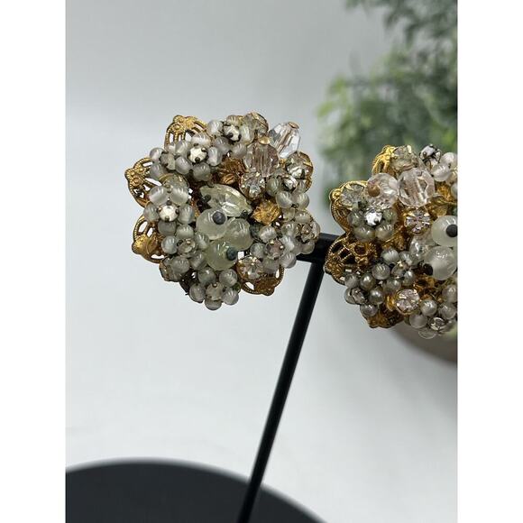 Robert Vintage Rhinestone Faux Pearl Layered Filigree Cluster Clip On Earrings - Picture 3 of 16